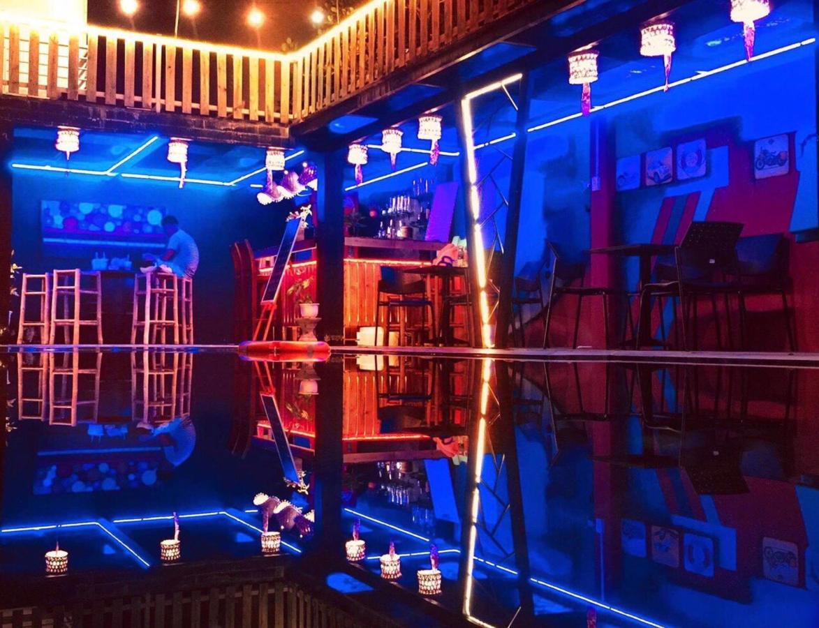 Sunny Riverside Homestay ホイアン エクステリア 写真
